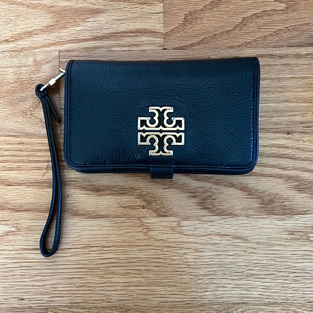 Tory Burch leather clutch/ wallet
